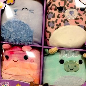 Squishmallows 4 pack.  7 Inch Bastian, Dallas, Eileen and Ivy Too cute !